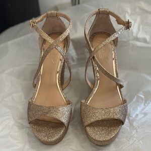 Badgley Mischka Gold wedge heels